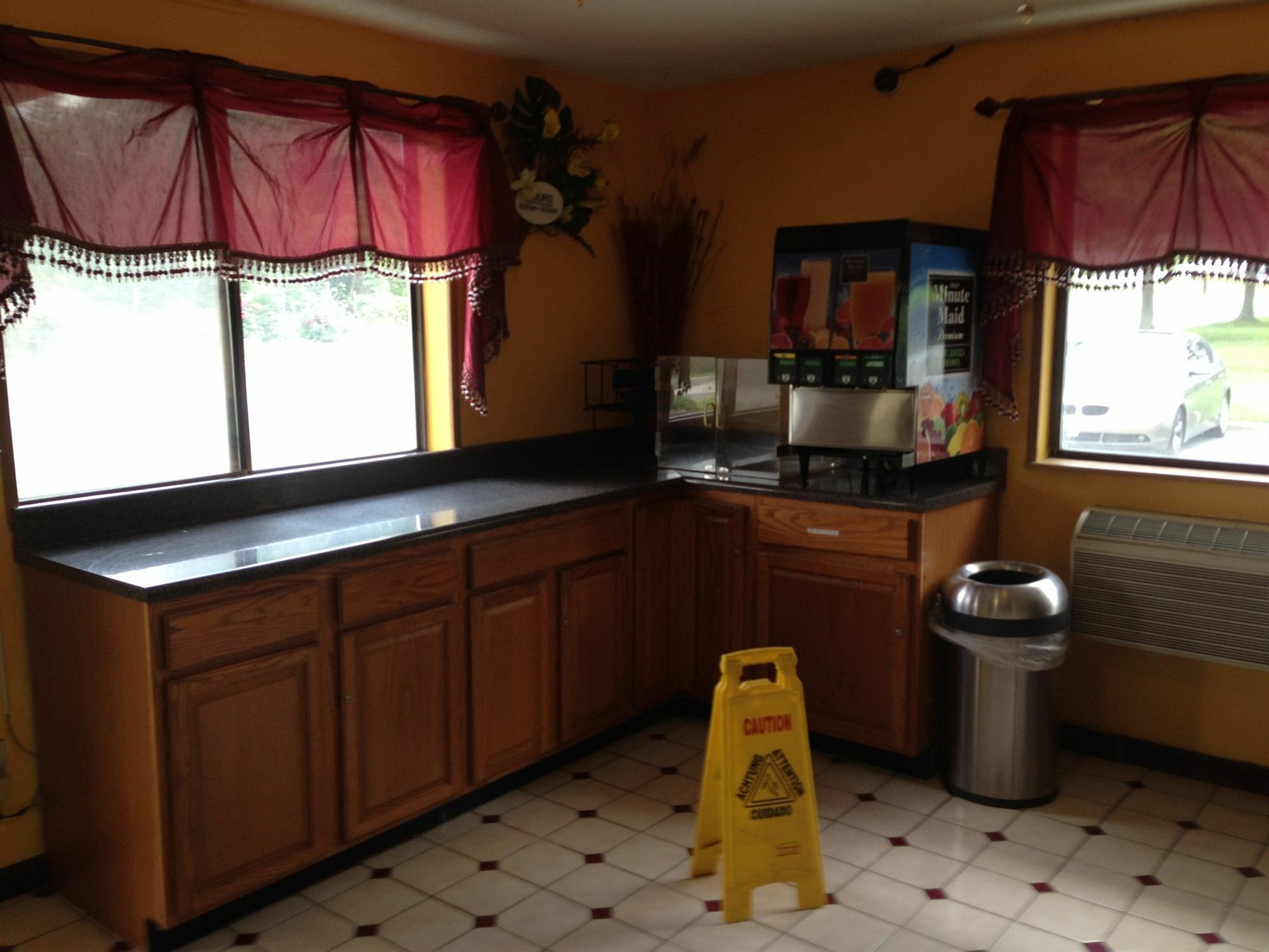 Super Inn Lodge West Bagian luar foto
